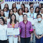 MANDALUYONG, PINARANGALAN ANG MGA ESTUDYANTENG 4PS NA NAGTAPOS NG MAY LATIN HONORS