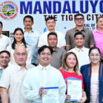 MAYOR MENCHIE ABALOS, PINANGUNAHAN ANG PANUNUMPA NG DALAWANG YOUTH CLUB
